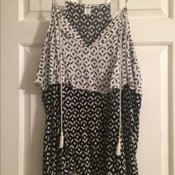 *SOLD* Maurice’s Tank - Picture 2 of 2